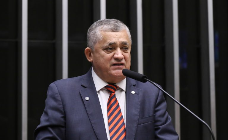 Deputados aprovam urgência para projeto que incentiva instalação de datacenters no Brasil